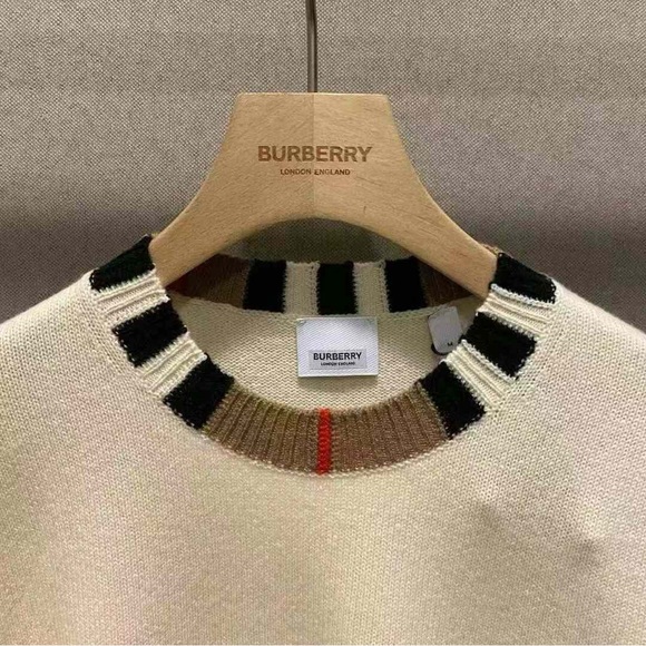 New Burberry Womens Tilda Icon Striped Collar Sweater White Size S $910+ Tax - Picture 4 of 5